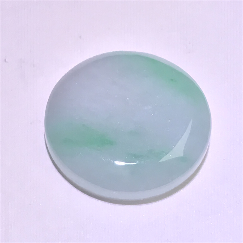 缅甸翡翠冰种飘绿圆扣保证A货